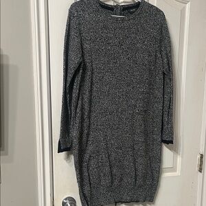 Roots Black and white Long Sleeve Dress